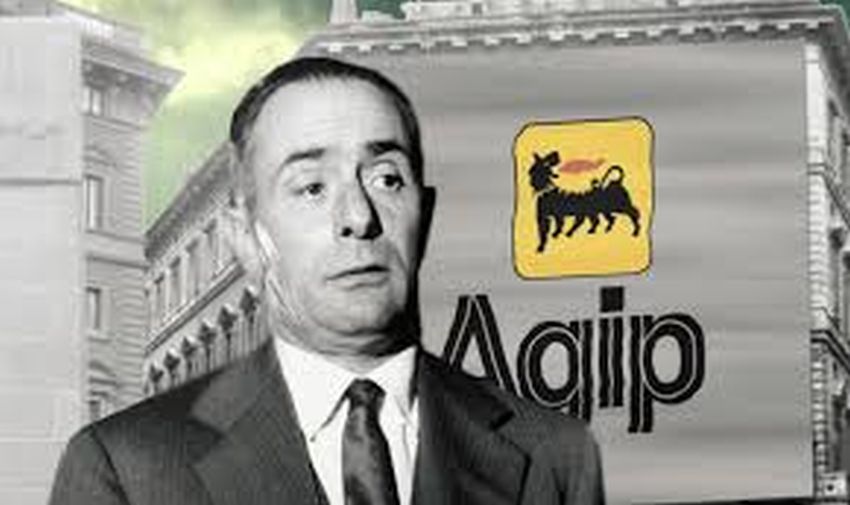 Enrico Mattei, 60 anni fa la morte del presidente dell’Eni. Un nuovo libro indaga retroscena e