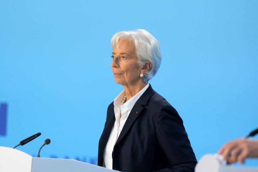 Lagarde (BCE): los tipos de interés aún deben subir significativamente para reducir la inflación al 2%