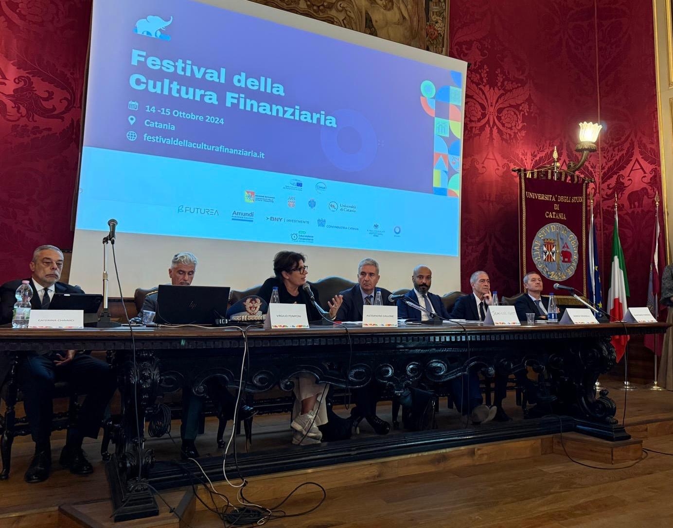 https://static.milanofinanza.it/content_upload/img/2024/10/202410180736027662/Festivalculturafinanziaria-697253.jpg