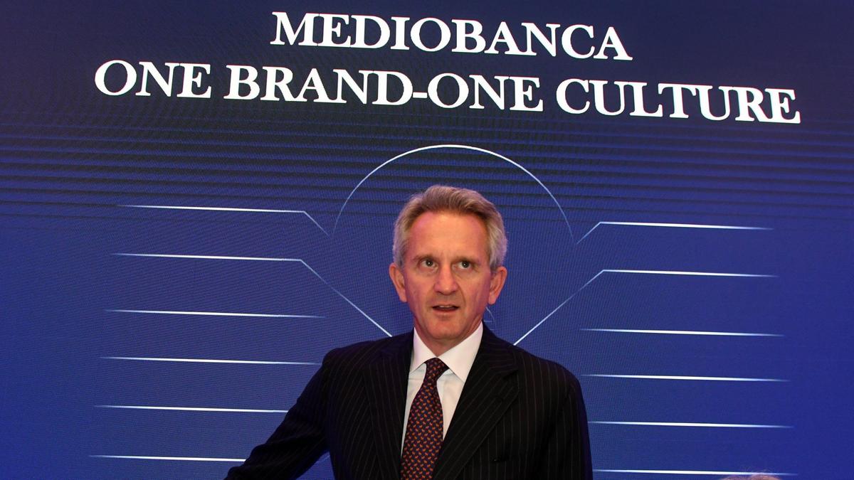 https://static.milanofinanza.it/content_upload/img/2025/04/202504281959473607/AlbertoNagelpianoindustrialeImagoeconomica_1931781-680088.jpg