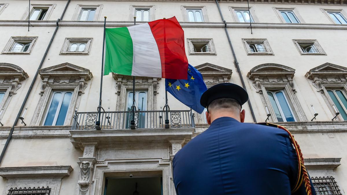 https://static.milanofinanza.it/content_upload/img/2025/05/202505081330069222/Imagoeconomica_2446359-611646.jpg