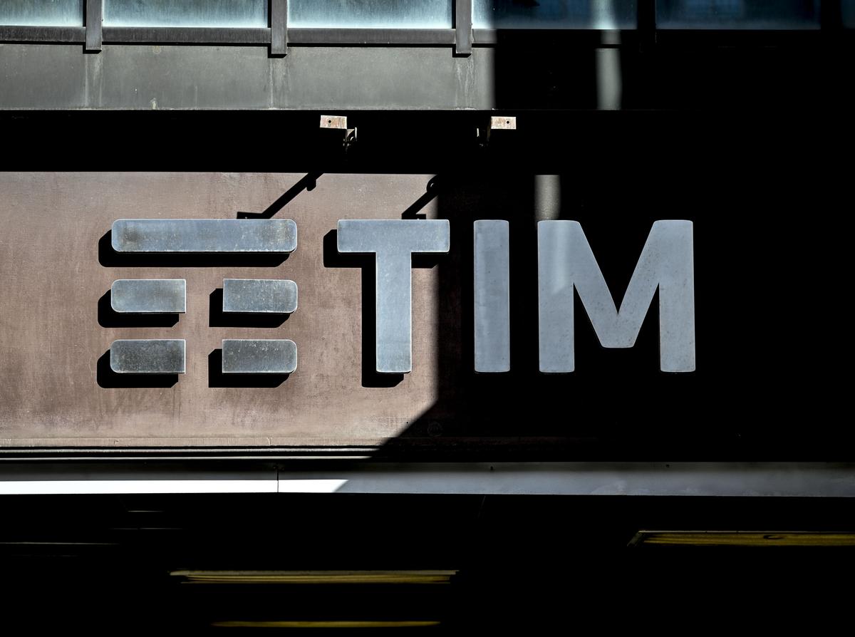 https://static.milanofinanza.it/content_upload/img/2025/05/202505091802313203/Imagoeconomica_20408361-395506.jpg