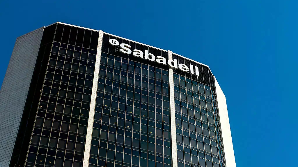 https://static.milanofinanza.it/content_upload/img/2025/05/202505091920381306/BancoSabadell-843504.jpeg