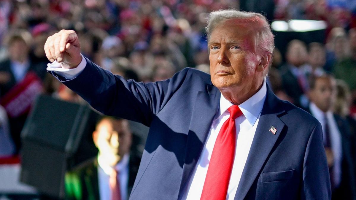https://static.milanofinanza.it/content_upload/img/2025/05/202505131744389179/trump4-981756.jpg