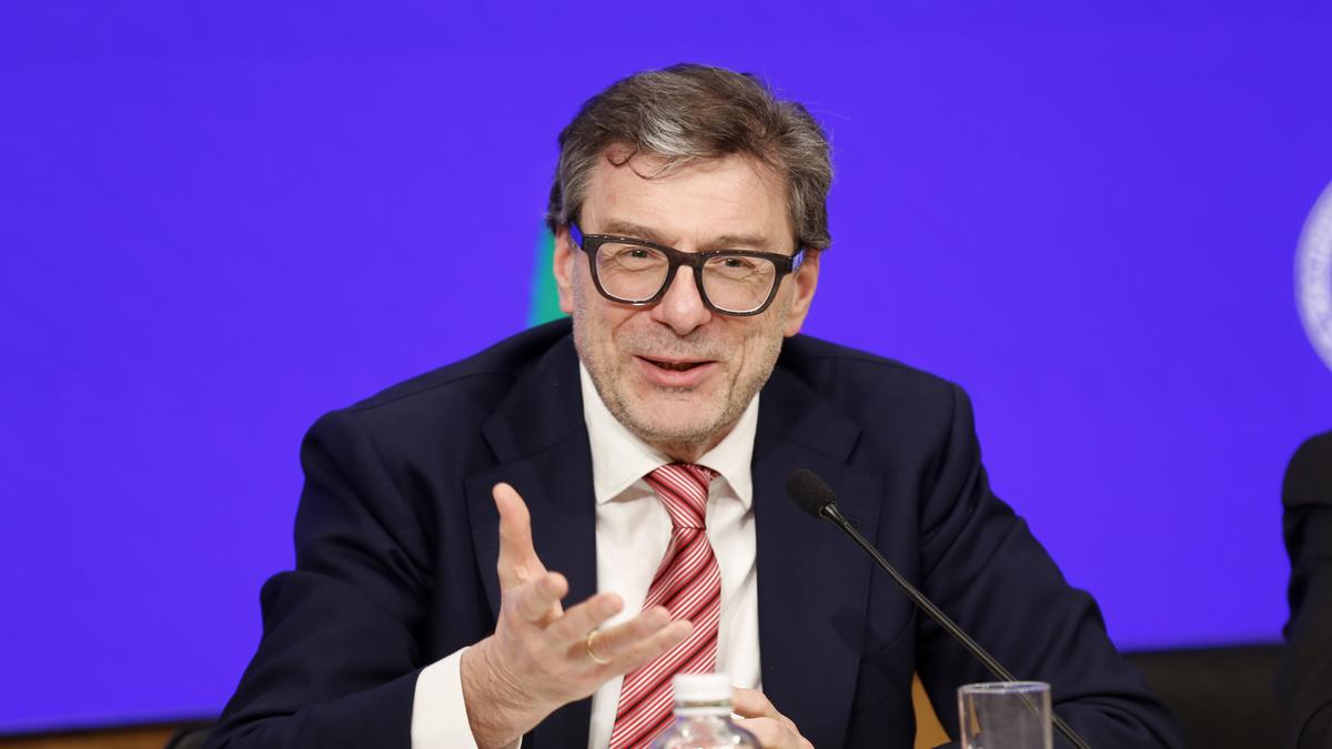 https://static.milanofinanza.it/content_upload/img/2025/05/202505141810085275/Imagoeconomica_2427898-847542.jpg