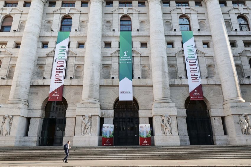 https://static.milanofinanza.it/content_upload/img/2025/05/202505150834088558/PiazzaAffariImagoeconomica_1780159-215102.jpg