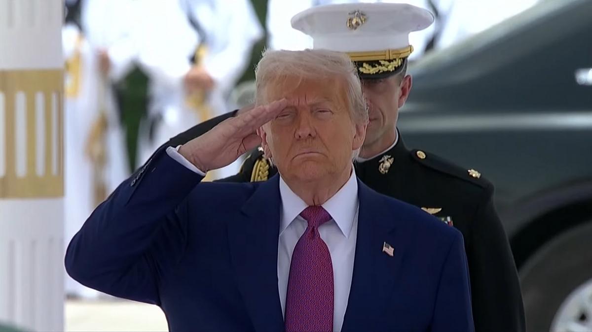 https://static.milanofinanza.it/content_upload/img/2025/05/202505201740561978/trump41-497305.jpg