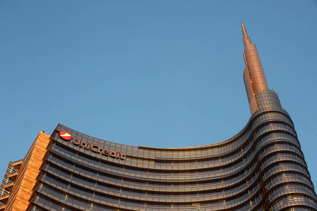 https://static.milanofinanza.it/content_upload/img/2025/05/202505221835593470/SEDEUNICREDITImagoeconomica_611128-124279.jpg