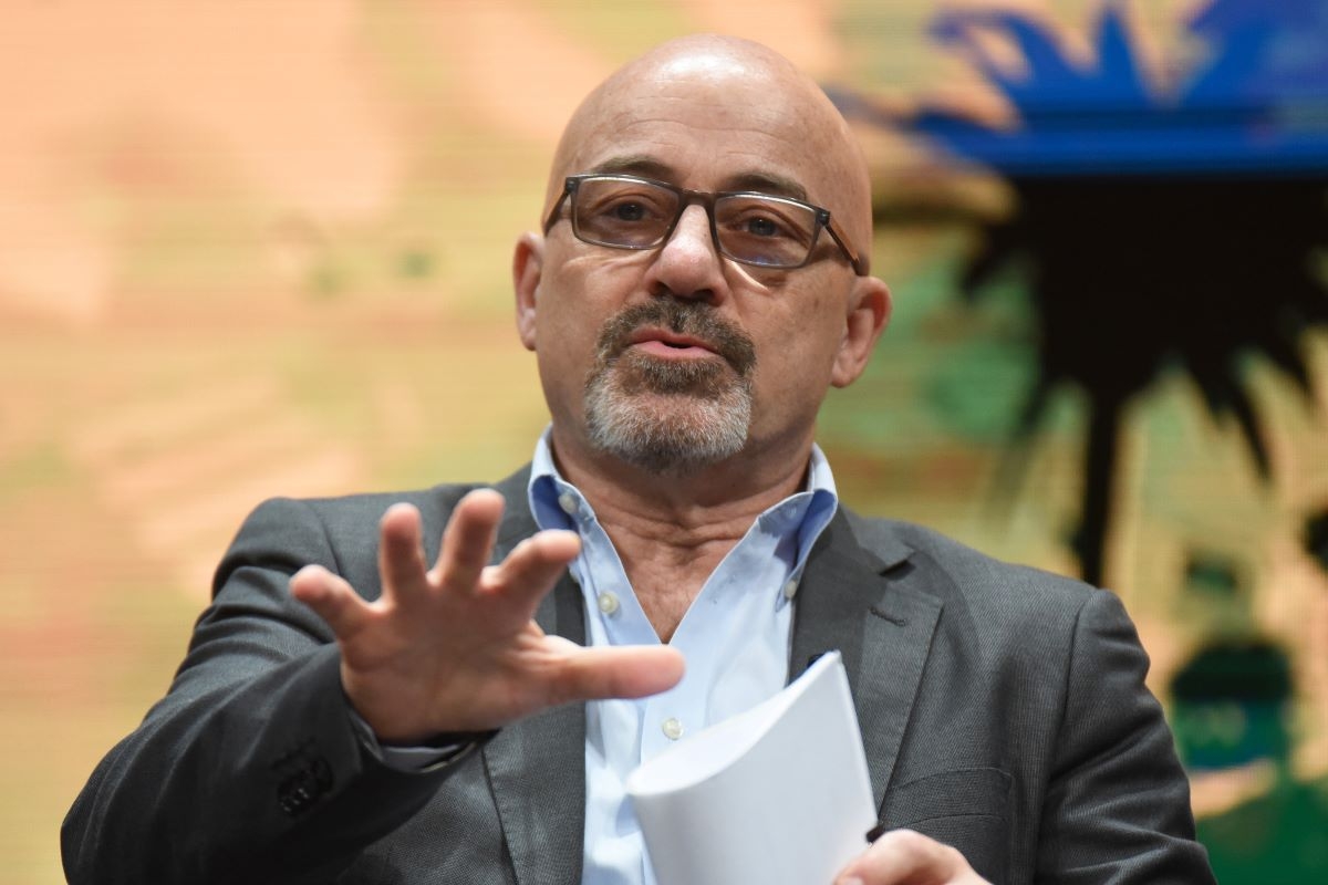 https://static.milanofinanza.it/content_upload/img/2025/06/202506171441346285/RobertoCingolani2-158088.jpg
