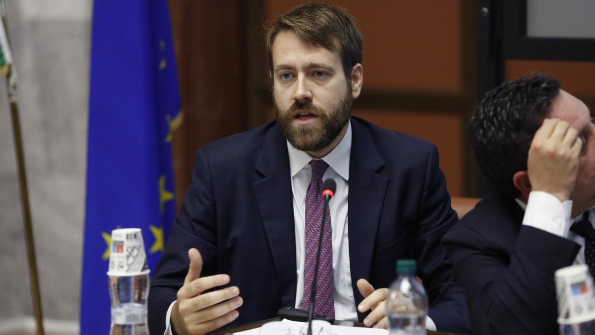https://static.milanofinanza.it/content_upload/img/2025/06/202506191301013413/Imagoeconomica_2221608-335620.jpg