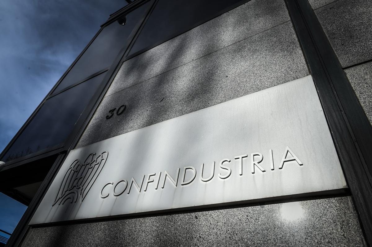 https://static.milanofinanza.it/content_upload/img/2025/06/202506201632583309/Imagoeconomica_1351869-198555.jpg