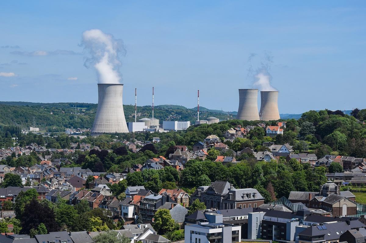 https://static.milanofinanza.it/content_upload/img/2025/06/202506241033167256/nuclear-power-4316027_1280-648623.jpg