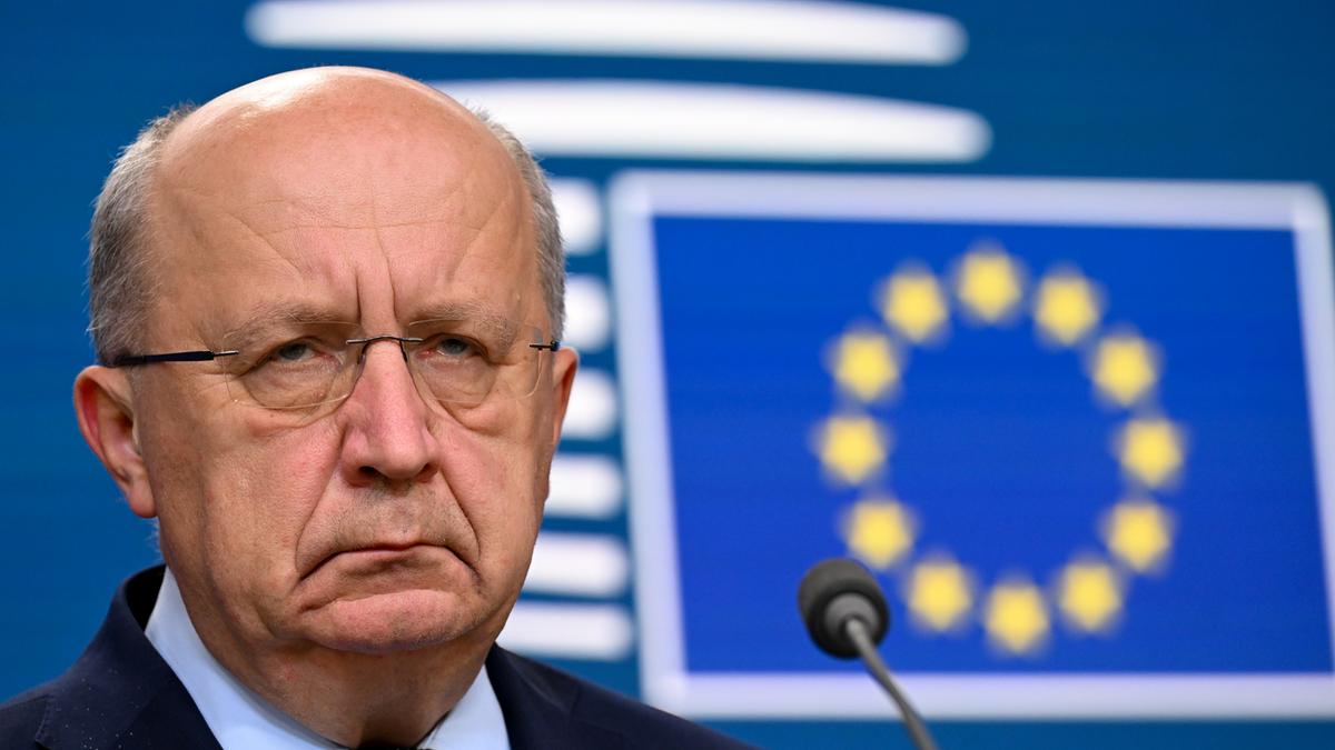 https://static.milanofinanza.it/content_upload/img/2025/06/202506251743547539/Imagoeconomica_2461593-576376.jpg