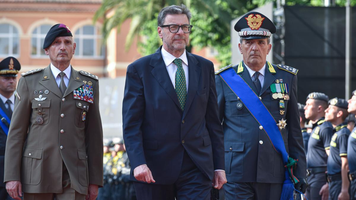 https://static.milanofinanza.it/content_upload/img/2025/06/202506271958016953/giorgetti-603201.jpg