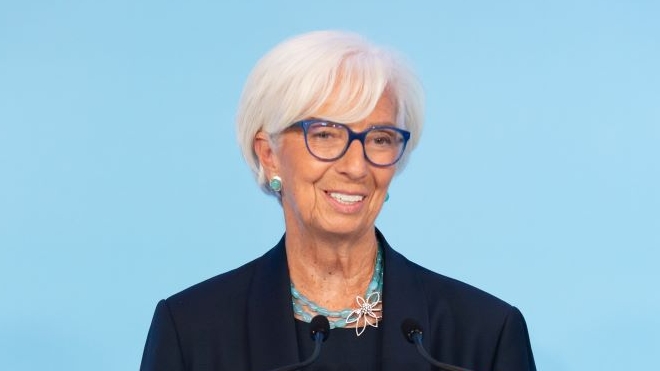 https://static.milanofinanza.it/content_upload/img/2025/06/202506301848362838/ChristineLagarde23-540996.jpg