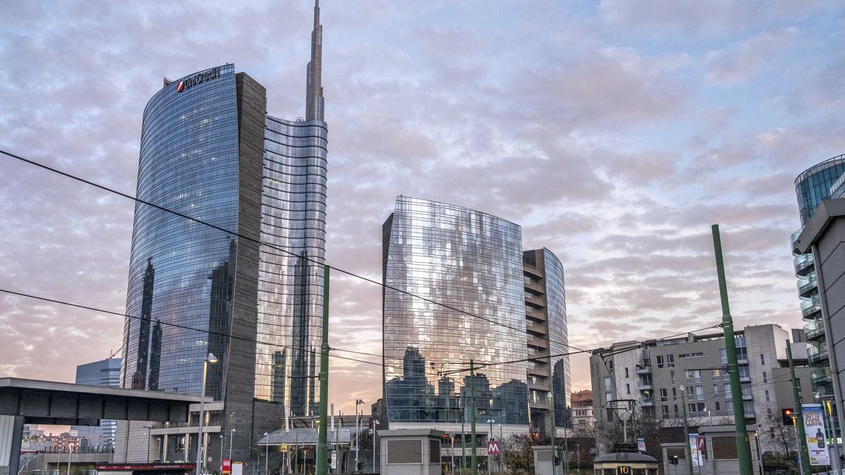 https://static.milanofinanza.it/content_upload/img/2025/07/202507011606294871/Imagoeconomica_1497229-990003.jpg