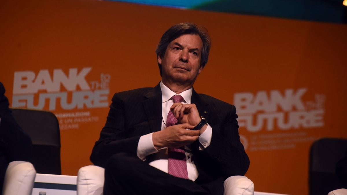 Intesa Sanpaolo: 10 Miliardi per le Imprese che Assumono e Innovano - Scopri il Nuovo Prestito con Sconto!