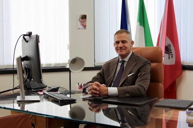 https://static.milanofinanza.it/content_upload/img/2025/07/202507071737309080/MacrEstra-490957.jpg