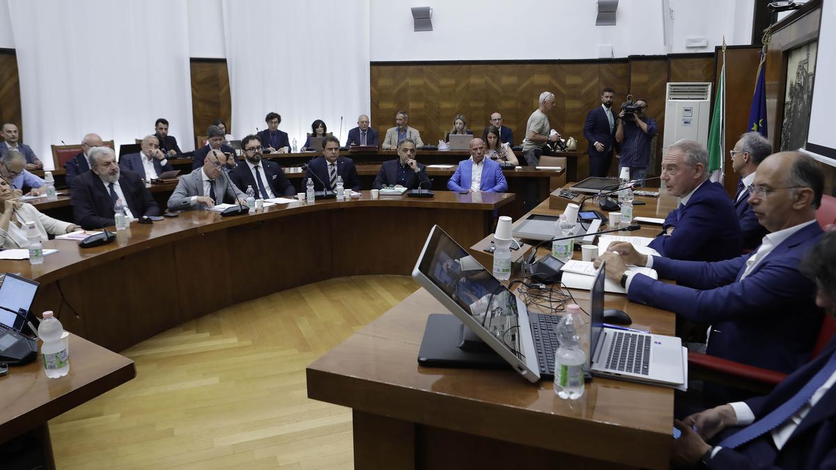 https://static.milanofinanza.it/content_upload/img/2025/07/202507082158004158/Imagoeconomica_2499640-367009.jpg