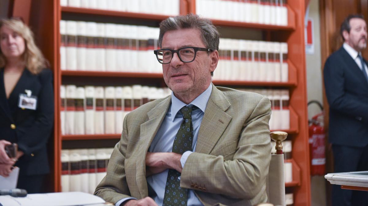 https://static.milanofinanza.it/content_upload/img/2025/07/202507091732455023/Imagoeconomica_2501293-920738.jpg