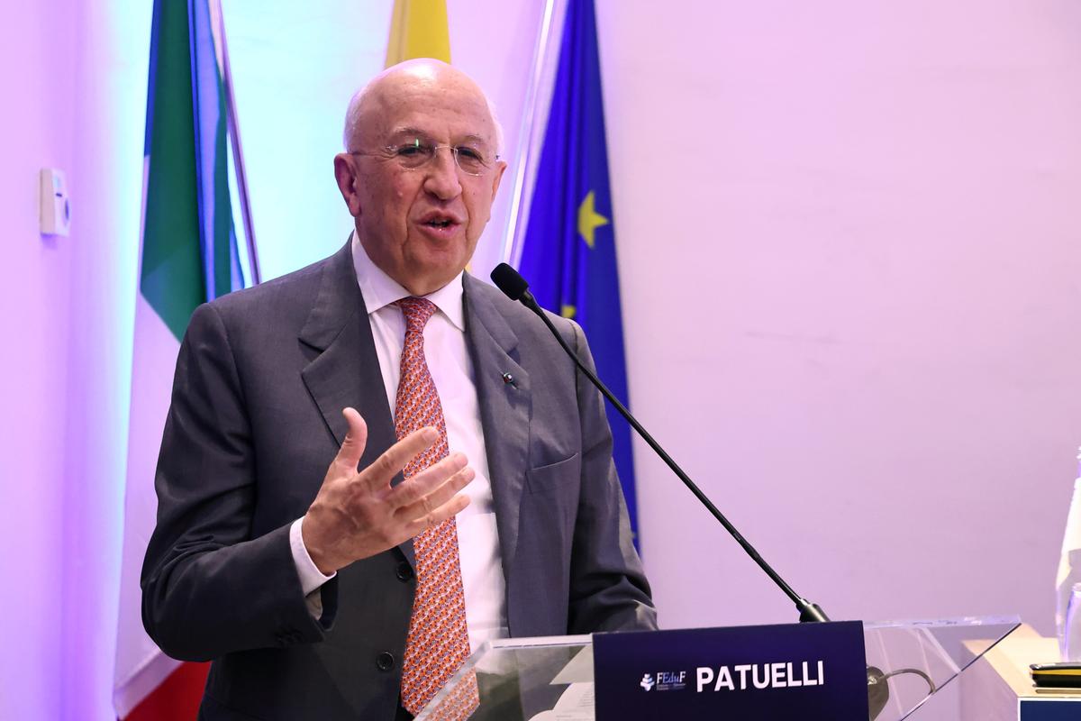 https://static.milanofinanza.it/content_upload/img/2025/07/202507111137021783/Imagoeconomica_2484750-189347.jpg