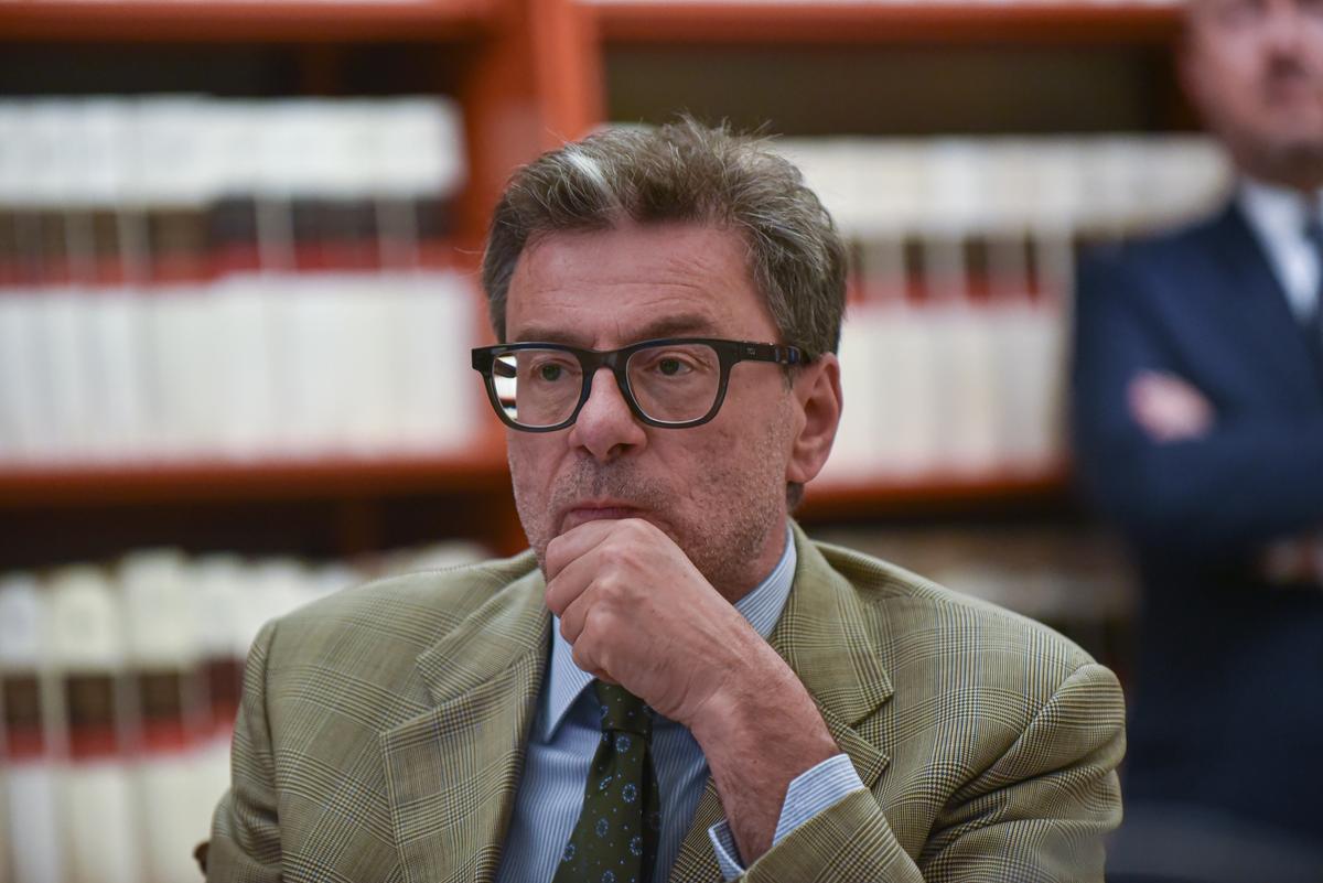 https://static.milanofinanza.it/content_upload/img/2025/07/202507111253594744/Imagoeconomica_2501297-653111.jpg