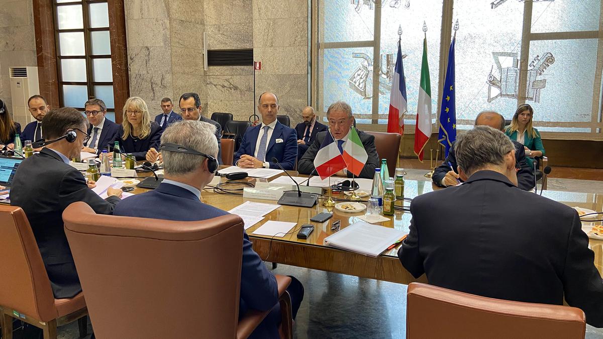 https://static.milanofinanza.it/content_upload/img/2025/07/202507141756114479/img-03812773D7E3-C528-CCAC-716F-F8D4327DF7F1-446121.jpg