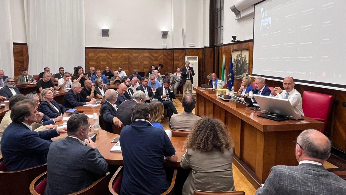 https://static.milanofinanza.it/content_upload/img/2025/07/202507141944576927/WhatsAppImage2025-07-14at18-450715.jpeg