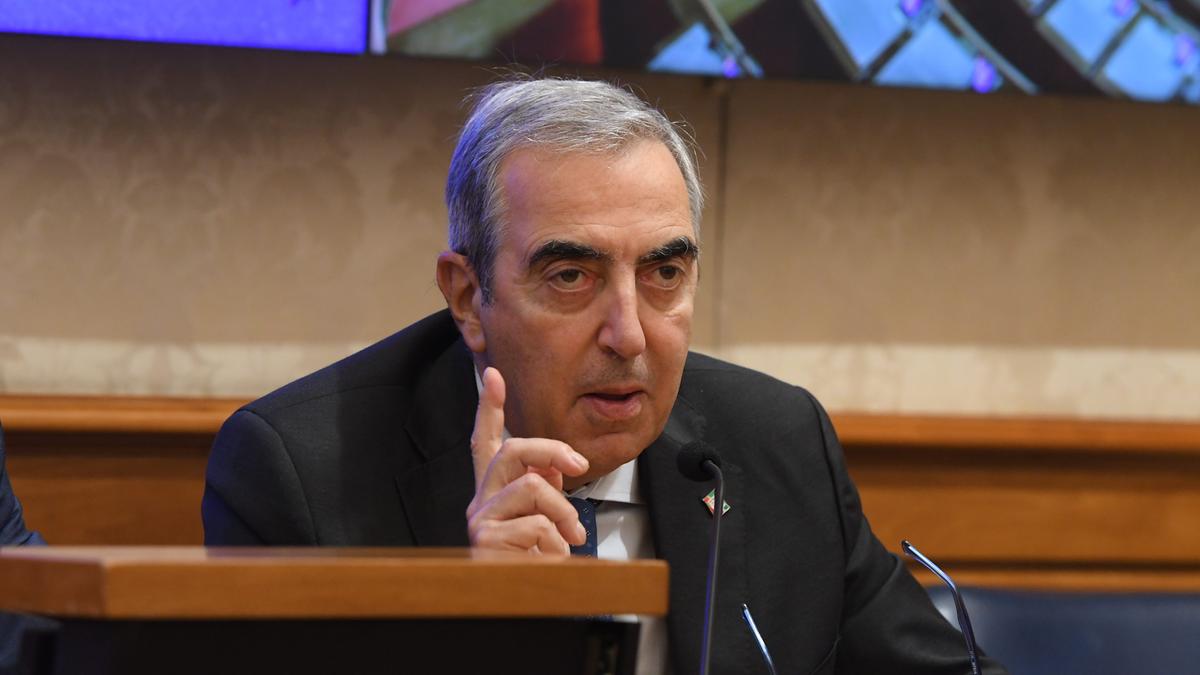 https://static.milanofinanza.it/content_upload/img/2025/07/202507161832377058/Imagoeconomica_2502978-850179.jpg