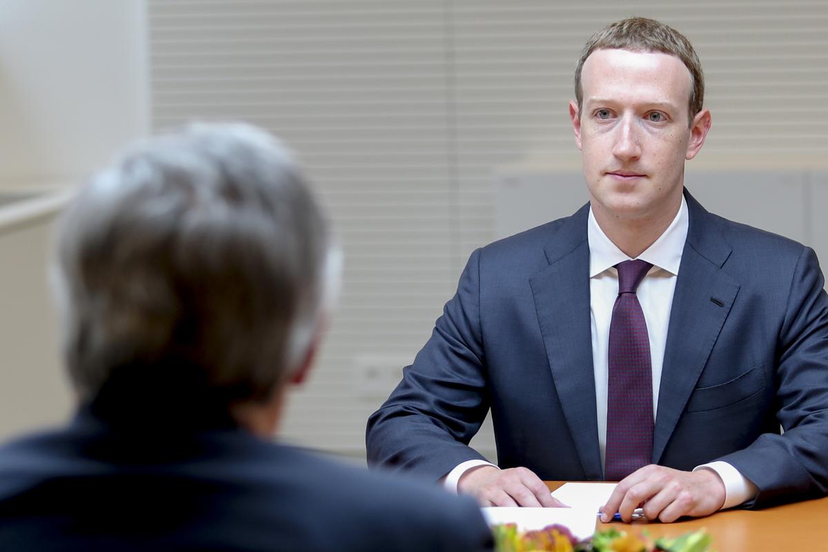 https://static.milanofinanza.it/content_upload/img/2025/07/202507181102126604/zuckerberg2-817510.jpg