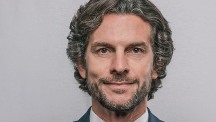 https://static.milanofinanza.it/content_upload/img/2025/07/202507231901156498/SimoneRiviera-349807.jpg