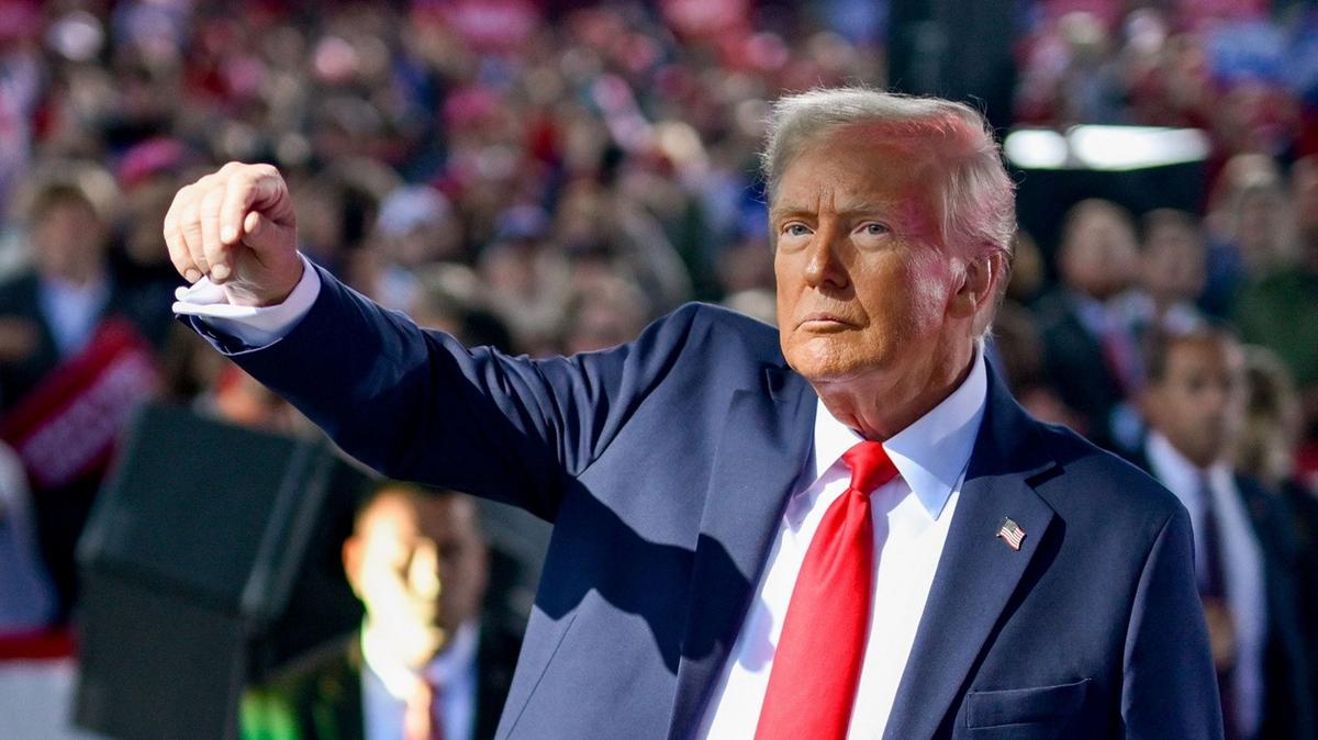 https://static.milanofinanza.it/content_upload/img/2025/07/202507310743047178/donaldTrump-393002.jpg