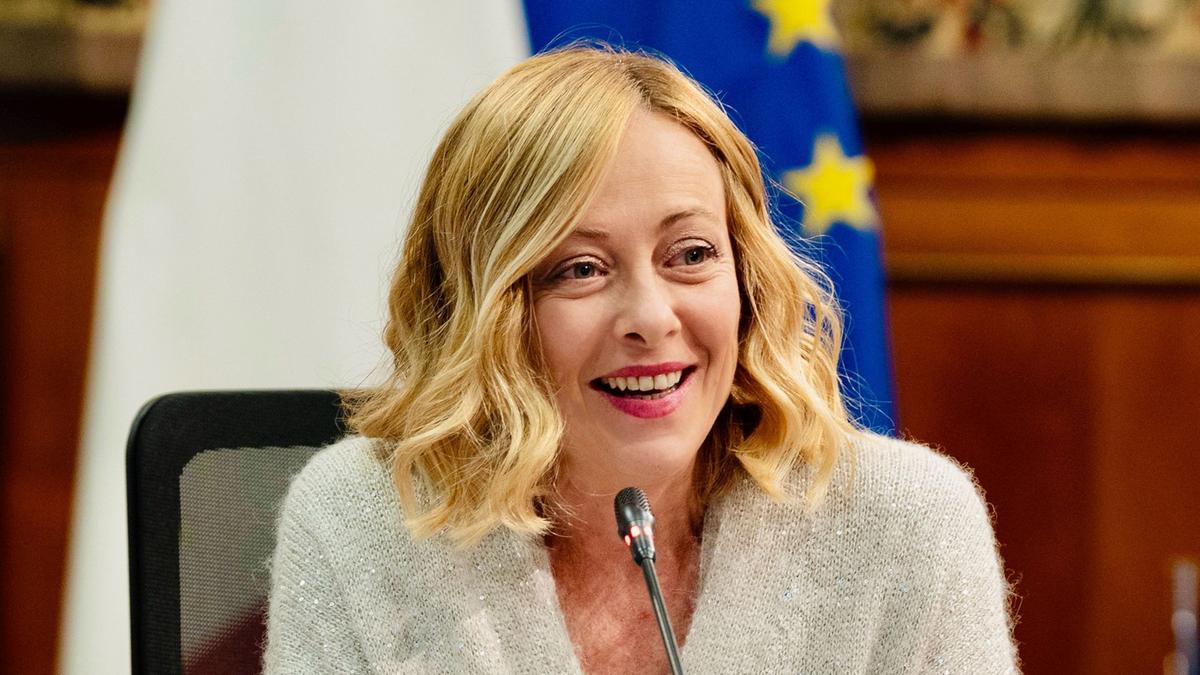 https://static.milanofinanza.it/content_upload/img/2025/08/202508121135428536/GiorgiaMeloni-197502.jpg