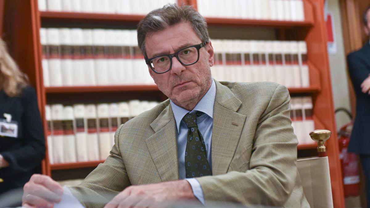 https://static.milanofinanza.it/content_upload/img/2025/08/202508121716472115/Imagoeconomica_25012912-839694.jpg