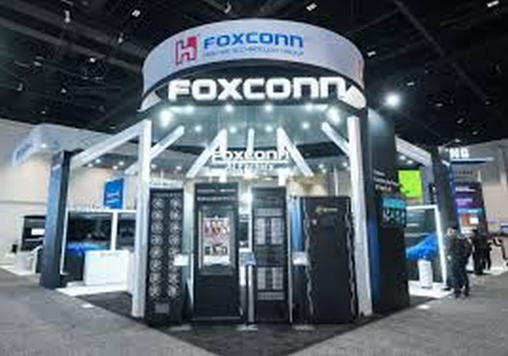 https://static.milanofinanza.it/content_upload/img/2025/08/202508141045477597/Foxconn-355401.jpg