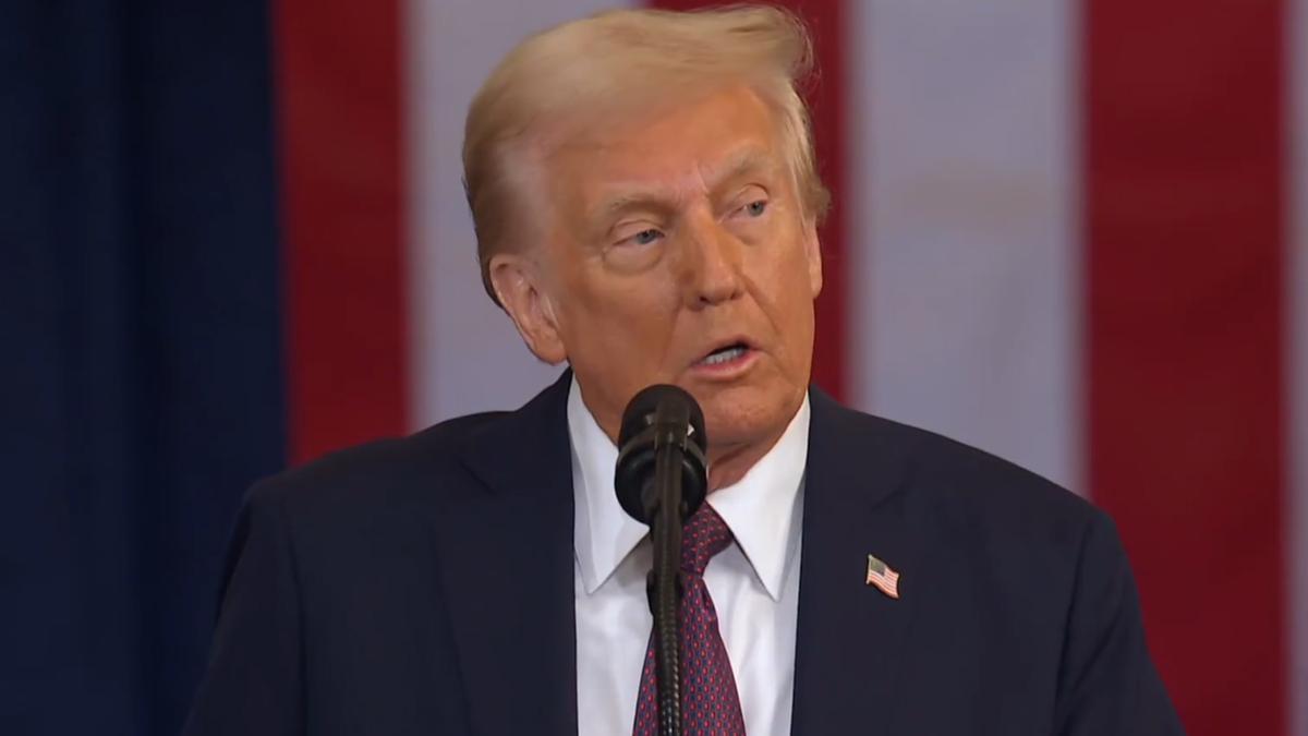 https://static.milanofinanza.it/content_upload/img/2025/08/202508181253425498/trumpinsediamento-260268.jpg