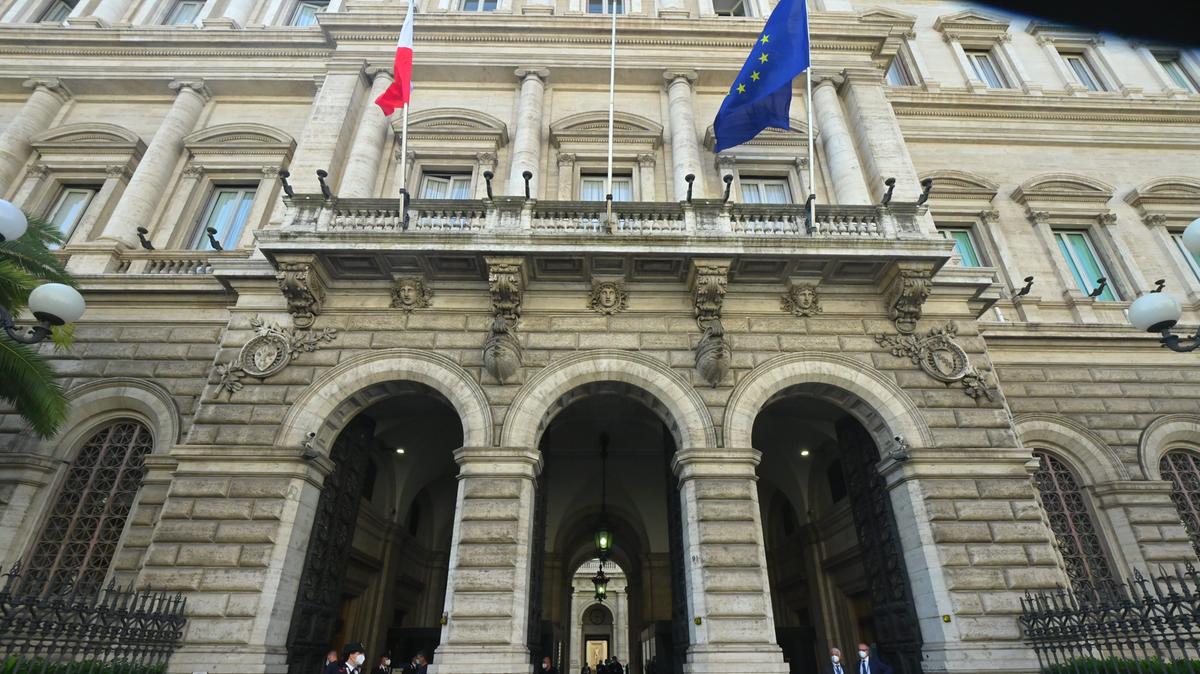 https://static.milanofinanza.it/content_upload/img/2025/08/202508201944246898/Imagoeconomica_1419283-247362.jpg