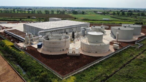 https://static.milanofinanza.it/content_upload/img/2025/08/202508271844011208/Impianto-EasyEnergia-Ambiente-580x360-278006.jpg