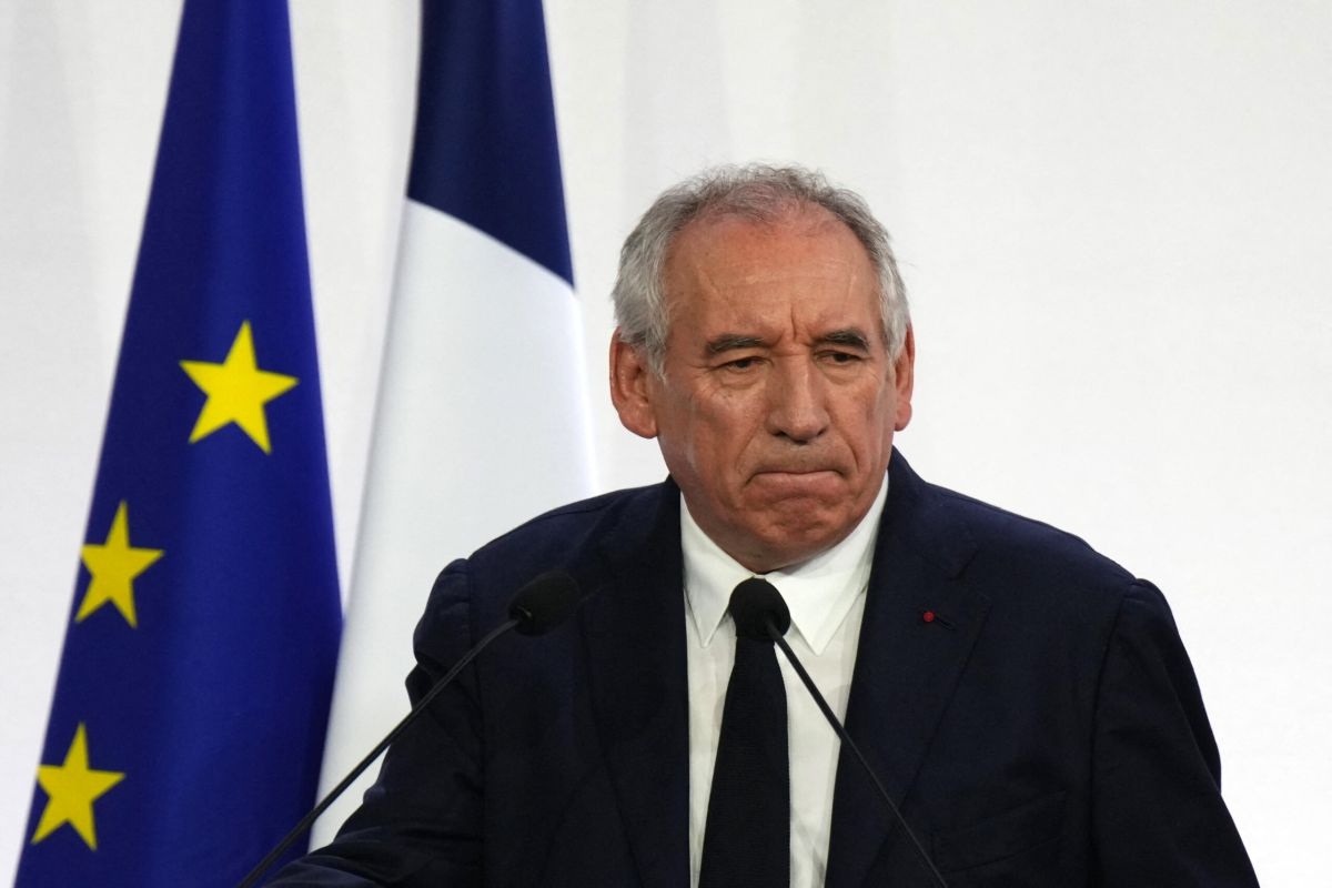 https://static.milanofinanza.it/content_upload/img/2025/09/202509011151217153/FrancoisBayroupremierfrancese-233487.jpg