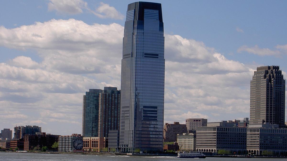 https://static.milanofinanza.it/content_upload/img/2025/09/202509031644073188/Goldman_Sachs_Tower-359843.jpg