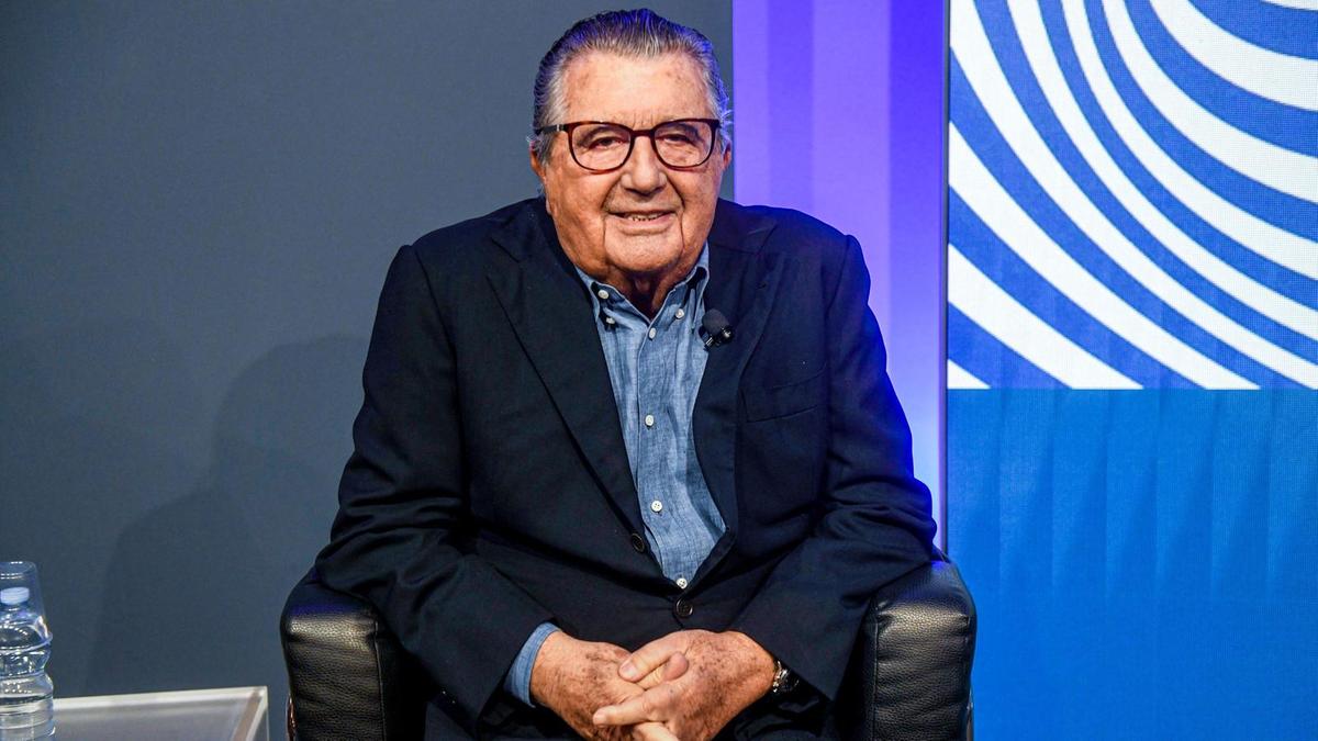 https://static.milanofinanza.it/content_upload/img/2025/09/202509091945299723/carlodebenedetti-235724-996637.jpg