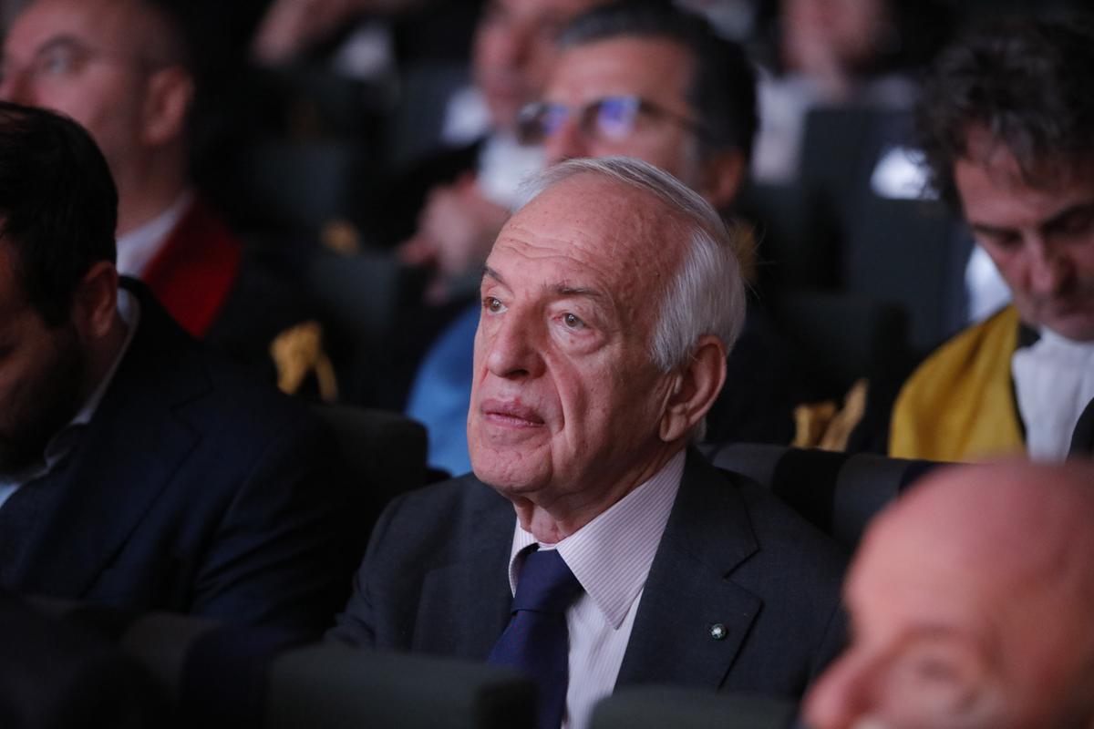 https://static.milanofinanza.it/content_upload/img/2025/09/202509121800261498/Imagoeconomica_2338161-912306.jpg