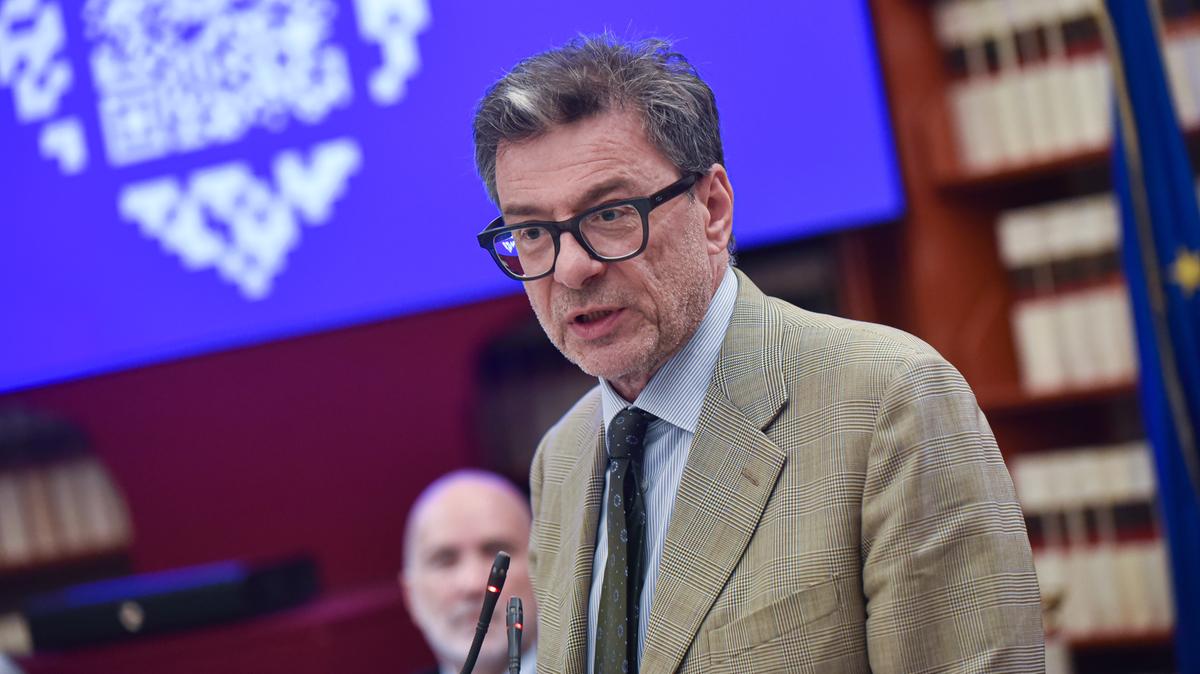 https://static.milanofinanza.it/content_upload/img/2025/09/202509161038209092/GiancarloGiorgettiMef-314311.jpg