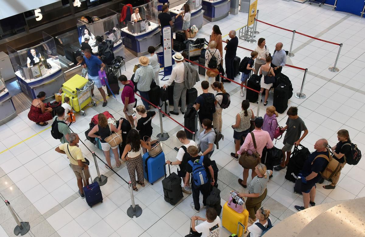 https://static.milanofinanza.it/content_upload/img/2025/09/202509201036593985/Aeroporto-194532.jpg