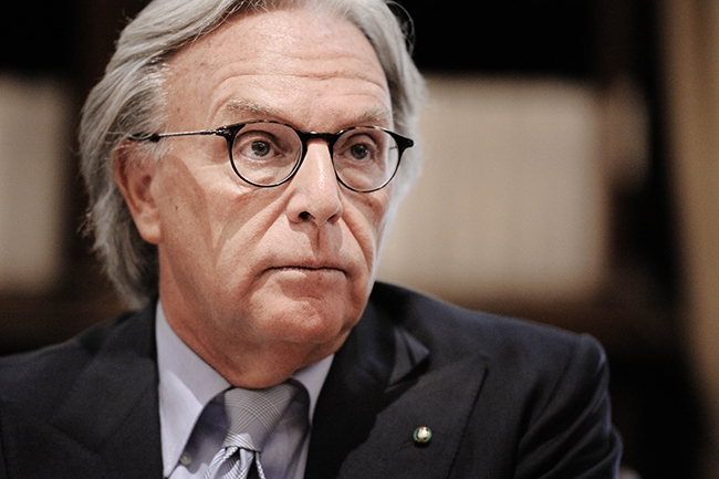 https://static.milanofinanza.it/content_upload/img/2025/09/202509270952274026/dellavalle1-285273-804168.jpg