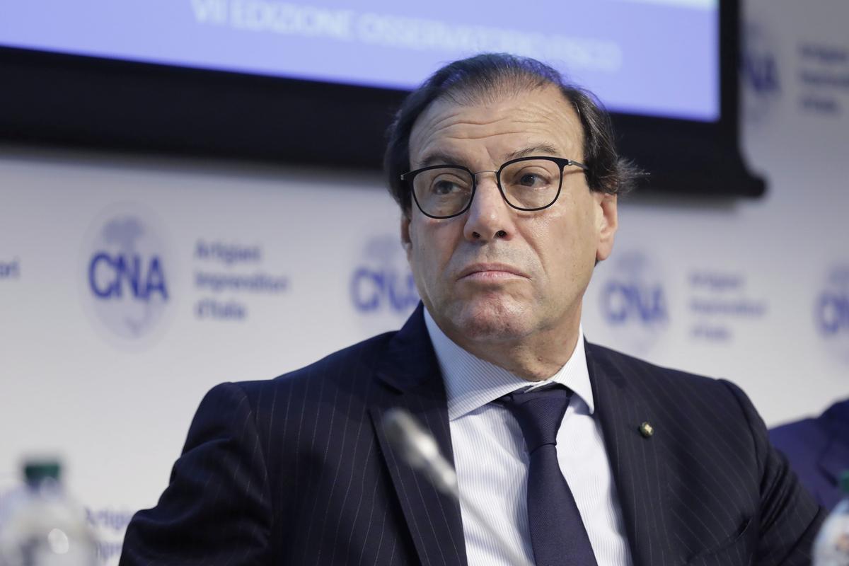 https://static.milanofinanza.it/content_upload/img/2025/10/202510010714003611/MaurizioLeo-268454.jpg
