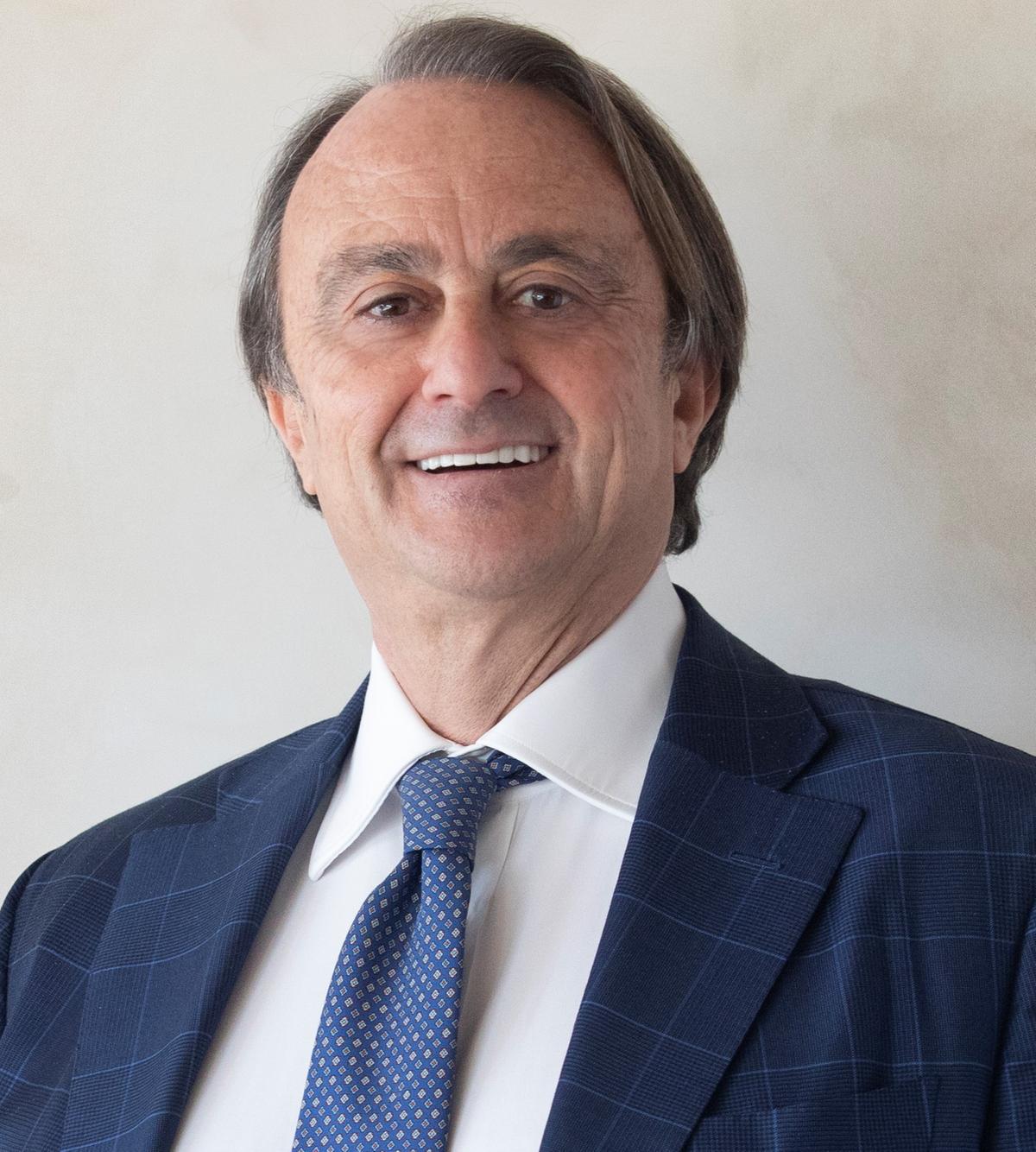 https://static.milanofinanza.it/content_upload/img/2025/10/202510070619103564/MarioGiordano_IBLBANCA_2025-824138.JPG