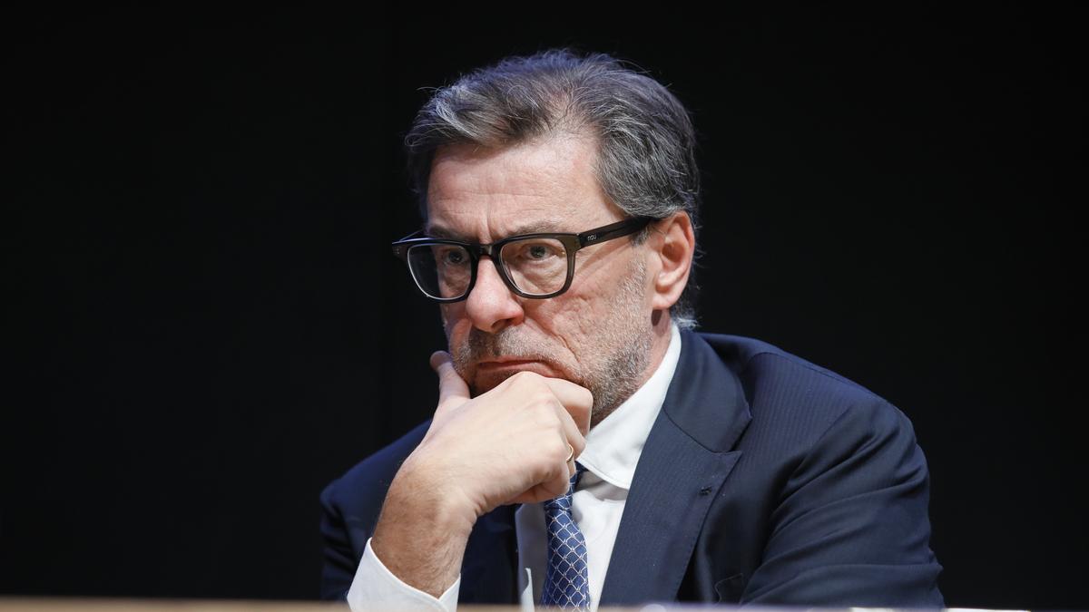 https://static.milanofinanza.it/content_upload/img/2025/10/202510082157367853/Imagoeconomica_2552435-239758.jpg