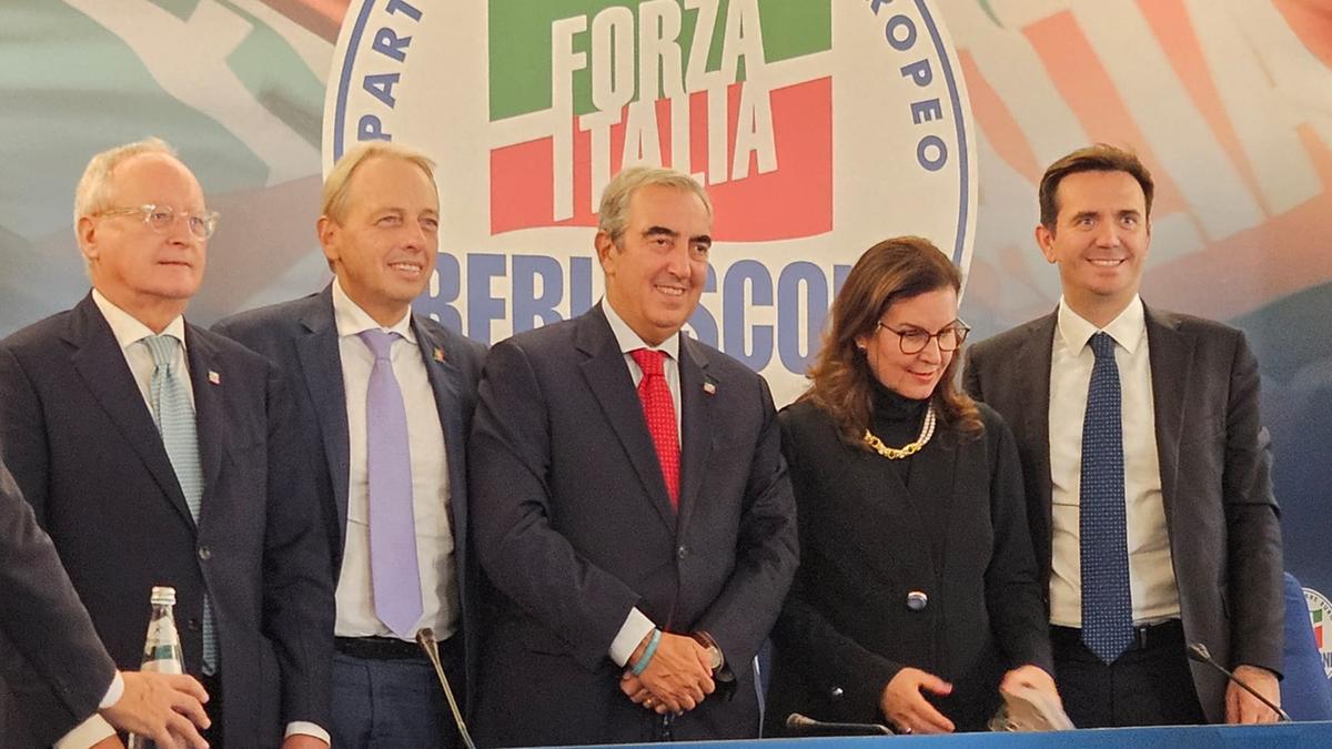 https://static.milanofinanza.it/content_upload/img/2025/10/202510091625528519/6_2025_10_09_20251009_002346-140042.jpg