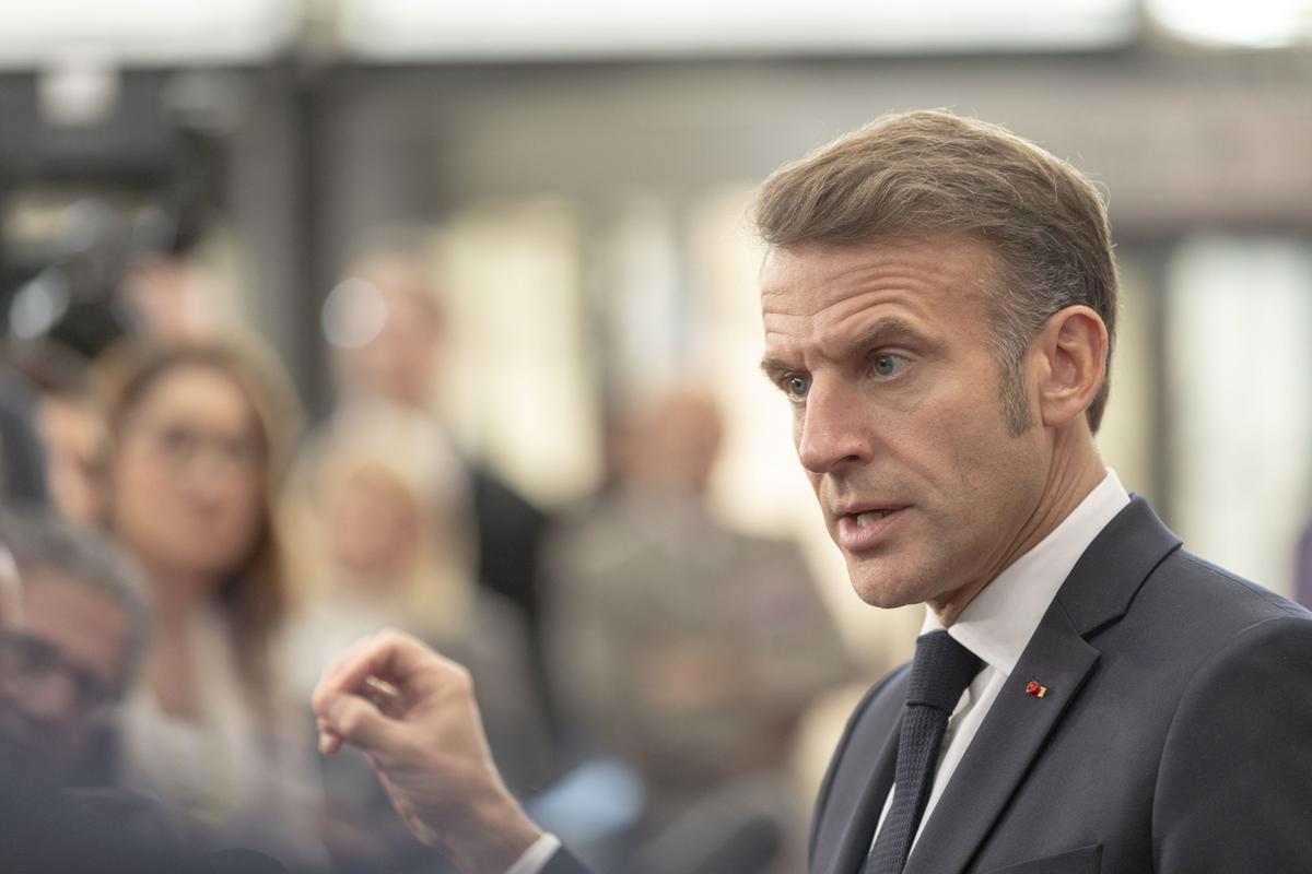 https://static.milanofinanza.it/content_upload/img/2025/10/202510102044363336/macron-433303.jpg